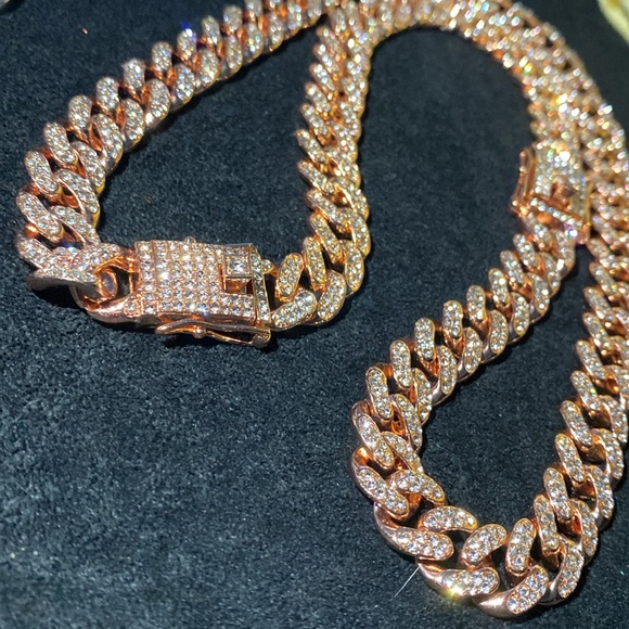 Gold-Toned Chain Necklace Set white silver  and red rose gold 26 inch Cuban - Picture 4 of 4